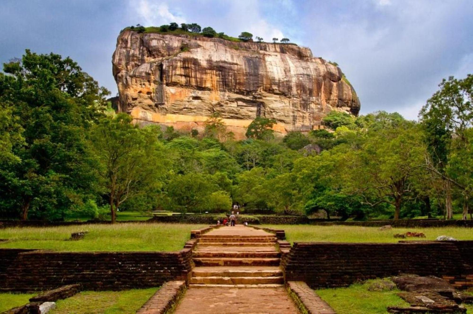 Ruk Sewana Villa Tree House Sigiriya Buitenkant foto
